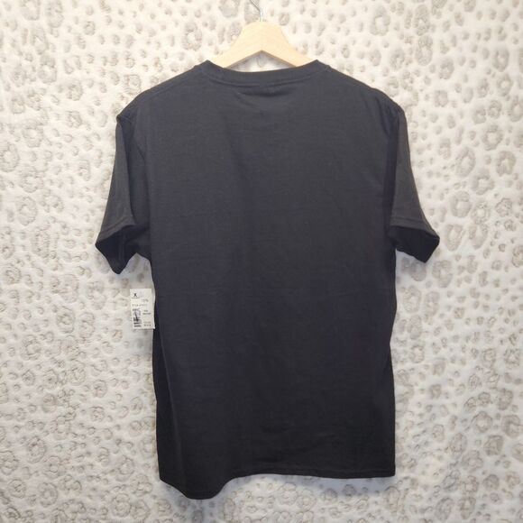 Street Fighter 6 Grafitti Logo Men's T Shirt Capcom Playstation Video Game MED - Picture 3 of 7